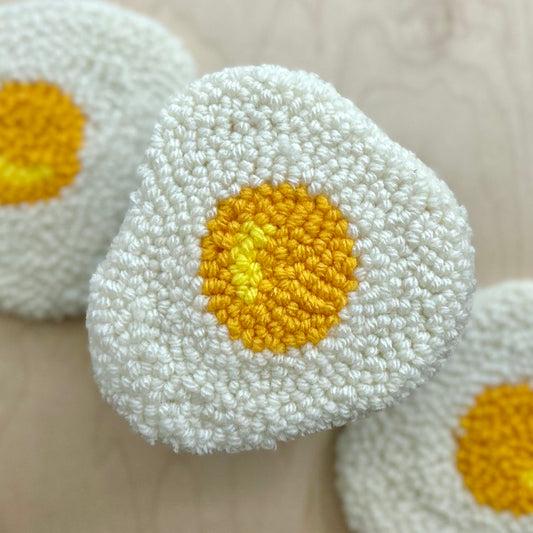 Egg Mug Rug